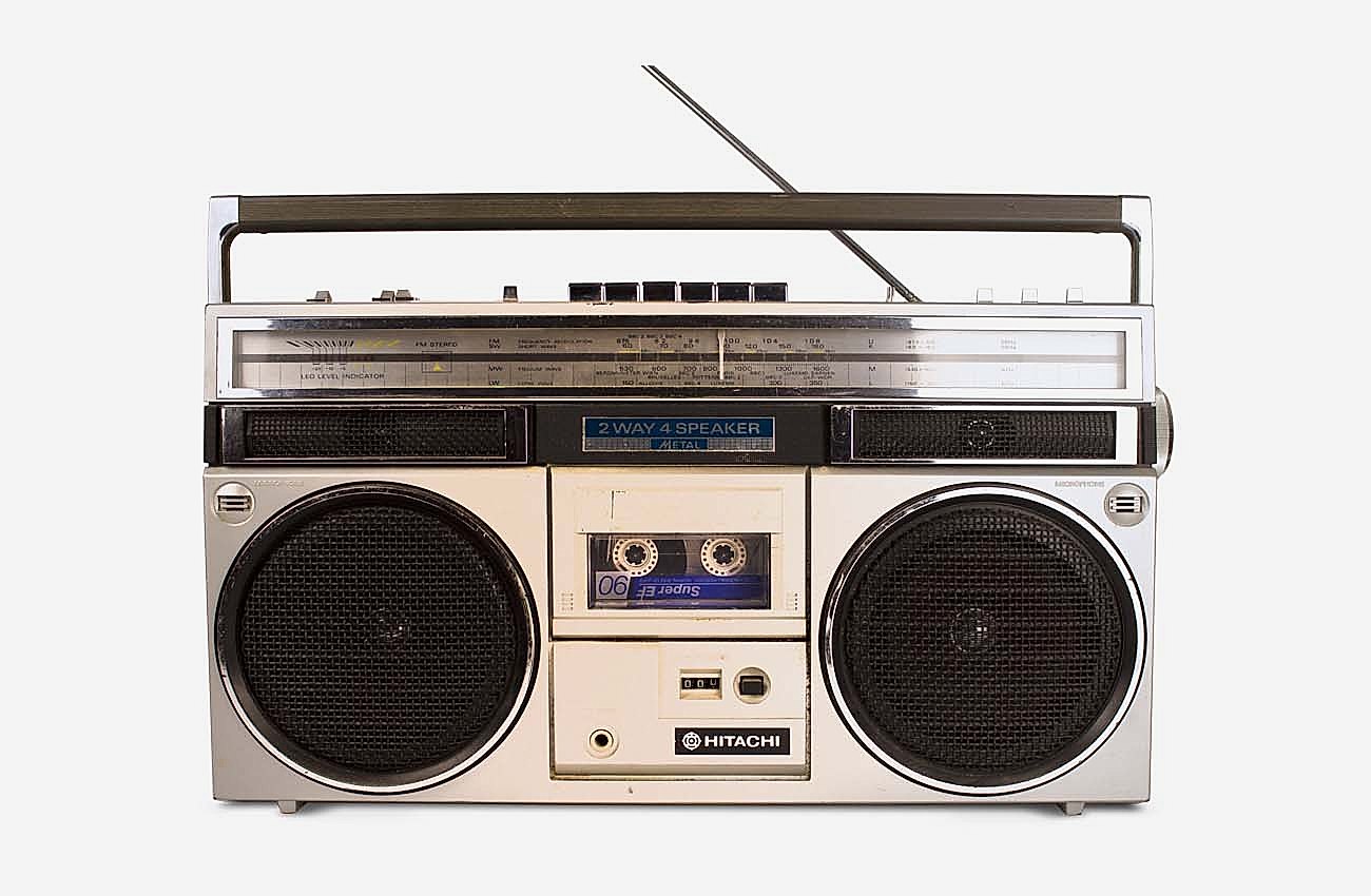 Hitachi 2Way 4Speaker